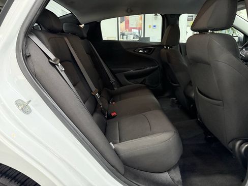 Used 2019 Chevrolet Malibu RS FWD image 15