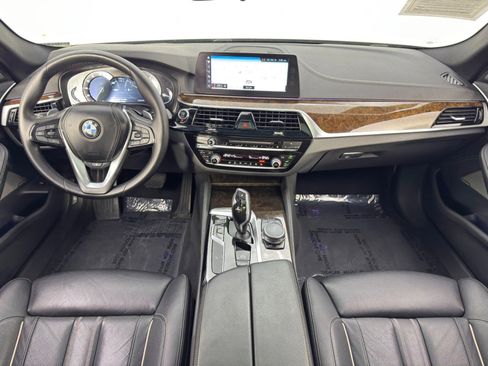 Used 2017 BMW 540i xDrive image 12