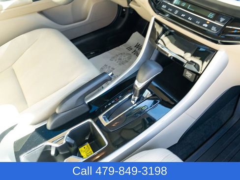 Used 2017 Honda Accord EX image 40