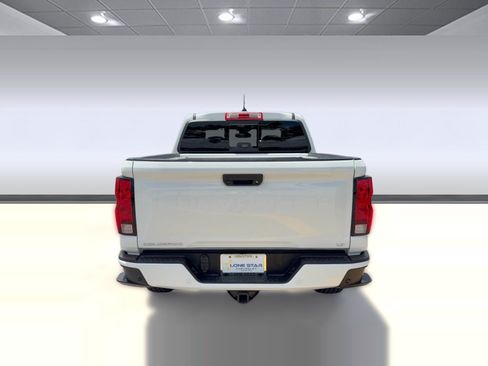 Certified 2024 Chevrolet Colorado LT w/ LT Convenience Package II AWD/4WD image 10