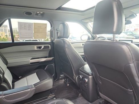 Certified 2023 Ford Explorer XLT w/ Equipment Group 202A AWD/4WD image 29