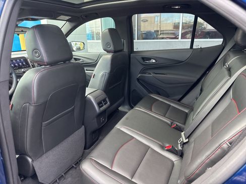 Used 2023 Chevrolet Equinox RS w/ RS Leather Package image 17