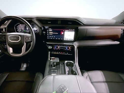 Used 2025 GMC Sierra 1500 Denali image 16