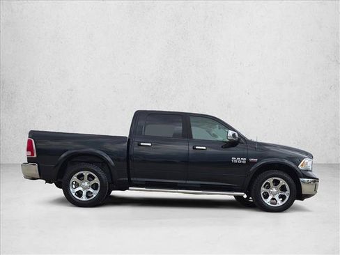 Used 2016 RAM 1500 Laramie w/ Convenience Group AWD/4WD image 4