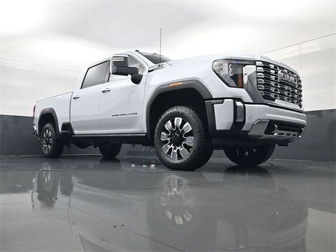 New 2026 GMC Sierra 3500 Denali w/ Denali Reserve Package image 23