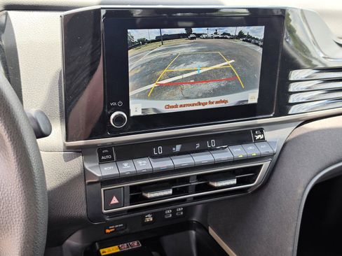 Used 2025 Toyota Camry LE FWD image 12
