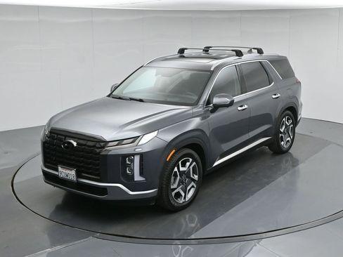 Used 2023 Hyundai Palisade Limited w/ Cargo Package AWD/4WD image 43