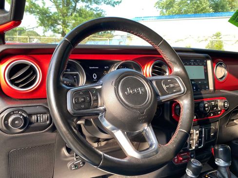 Used 2020 Jeep Wrangler Unlimited Rubicon w/ Dual Top Group AWD/4WD image 15