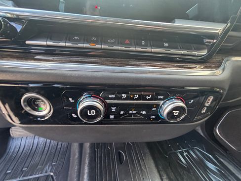 Used 2022 GMC Sierra 1500 Elevation image 4