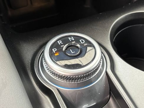Used 2025 Ford Explorer Active AWD/4WD image 53