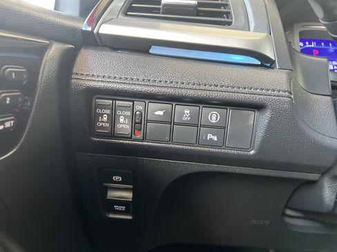 Used 2023 Honda Odyssey Touring image 24