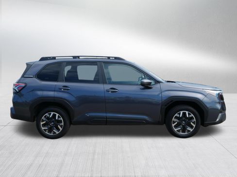 Used 2025 Subaru Forester Premium AWD/4WD image 8