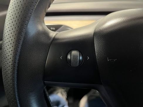 Used 2019 Tesla Model 3 Standard Range Plus RWD image 22