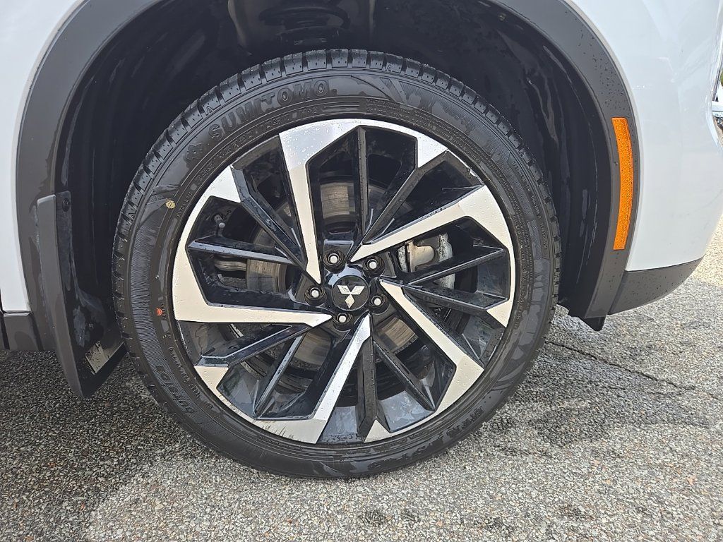 Used 2024 Mitsubishi Outlander SE AWD/4WD image 9