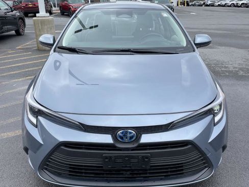 Used 2024 Toyota Corolla LE AWD/4WD image 8