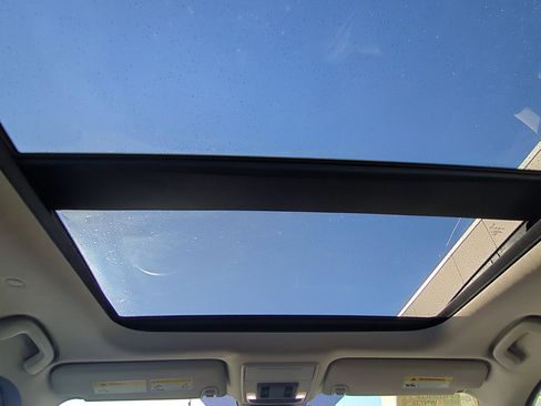 Used 2023 Honda Pilot Touring image 29