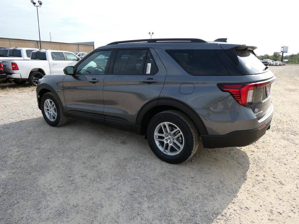 New 2027 Ford Explorer Active AWD/4WD image 7