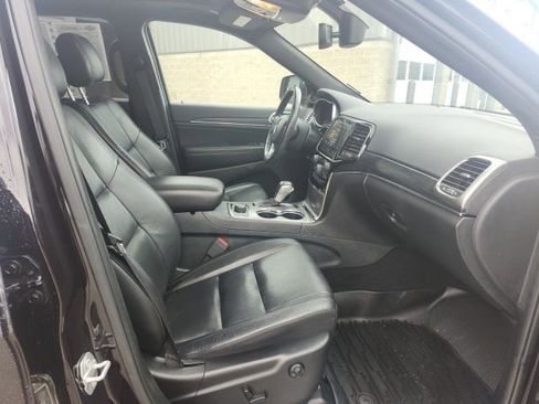 Used 2020 Jeep Grand Cherokee Limited AWD/4WD image 11