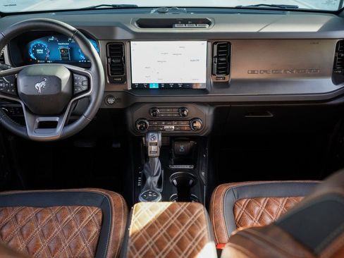 Used 2025 Ford Bronco Big Bend image 19