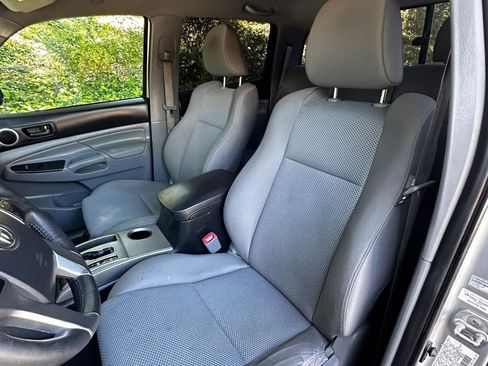 Used 2013 Toyota Tacoma PreRunner w/ TRD Sport Pkg RWD image 16