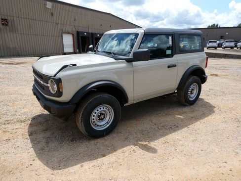 New 2026 Ford Bronco 2-Door AWD/4WD image 6