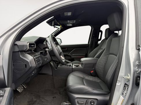 Used 2025 Toyota 4Runner TRD Sport Premium w/ Tow Technology Package image 12