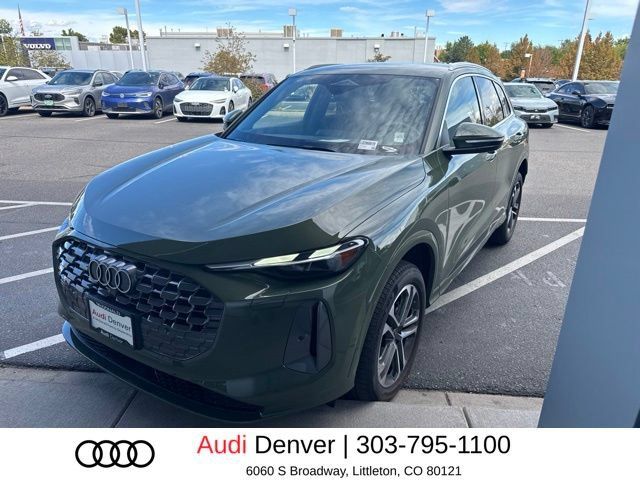 Used 2025 Audi Q5 Premium w/ 19" Wheel Package AWD/4WD image 1