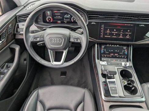 Used 2020 Audi Q8 Premium Plus w/ Premium Plus Package AWD/4WD image 9