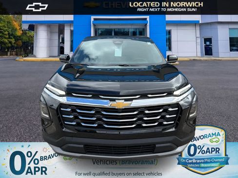 New 2026 Chevrolet Equinox LT image 2