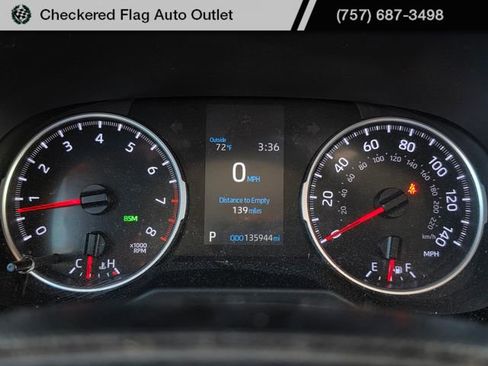 Used 2021 Toyota RAV4 LE AWD/4WD image 12