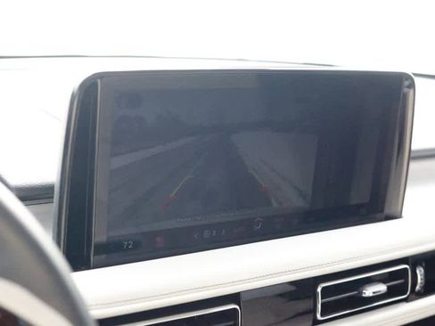 Used 2025 Lincoln Aviator Reserve w/ Equipment Group 201A image 25