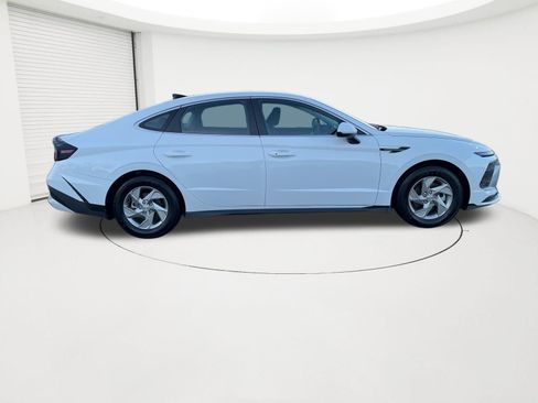 Certified 2025 Hyundai Sonata SE image 8