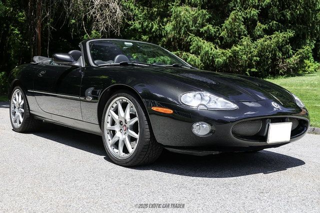 Used 2002 Jaguar XK8 Convertible RWD image 12