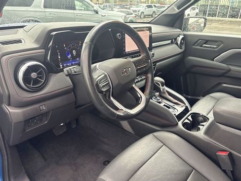 Used 2023 Chevrolet Colorado Z71 w/ Z71 Convenience Package 2 image 10