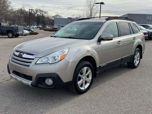 Used 2014 Subaru Outback 2.5i Limited image 1