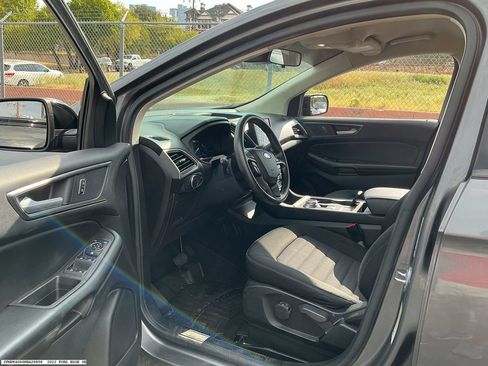 Used 2022 Ford Edge SE w/ Black Appearance Package AWD/4WD image 8