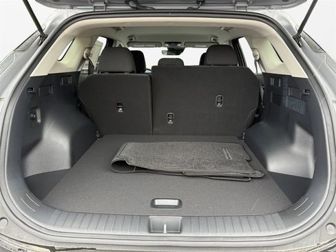 New 2025 Kia Sportage LX image 18