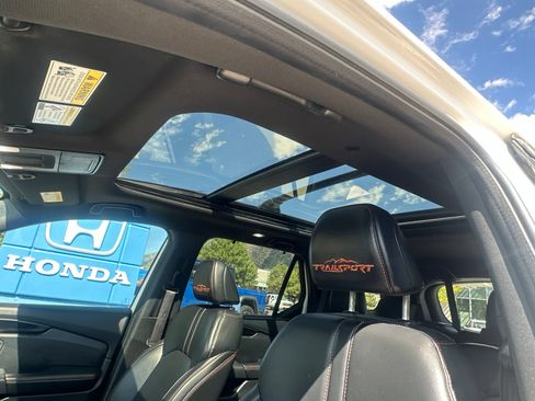 Used 2024 Honda Pilot TrailSport image 27