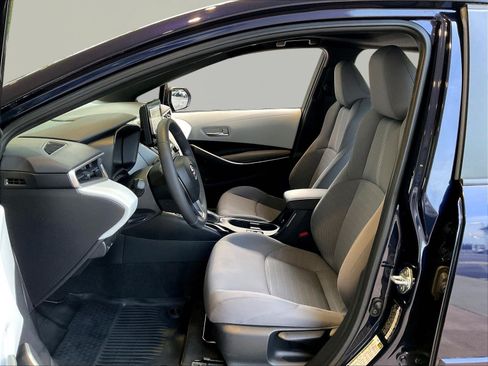 Used 2024 Toyota Corolla SE w/ SE Premium Package FWD image 21