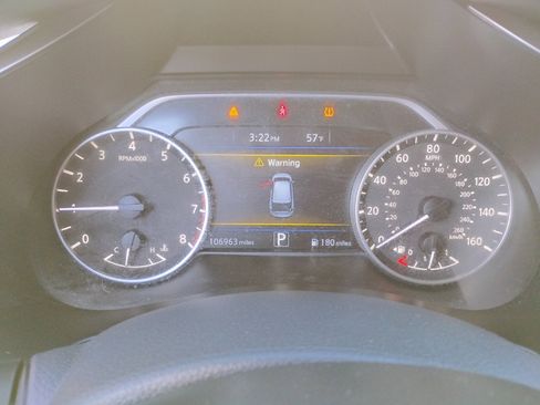 Used 2017 Nissan Murano S image 32