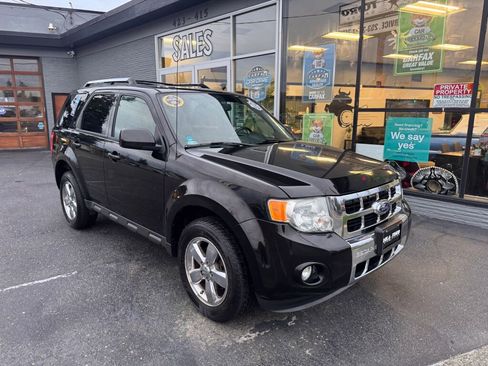 Used 2011 Ford Escape Limited w/ 302A Rapid Spec Order Code image 3