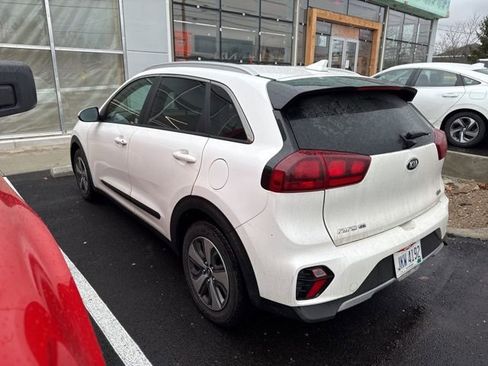 Used 2021 Kia Niro LX image 4