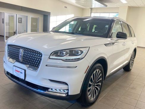 Certified 2023 Lincoln Aviator Reserve w/ Equipment Group 201A image 4