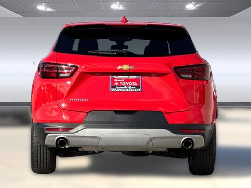 Used 2025 Chevrolet Blazer LT image 8