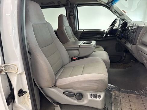 Used 2005 Ford F250 XLT AWD/4WD image 26