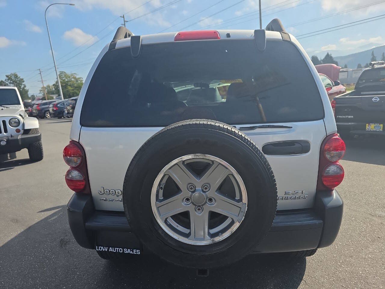 Used 2006 Jeep Liberty Renegade AWD/4WD image 4