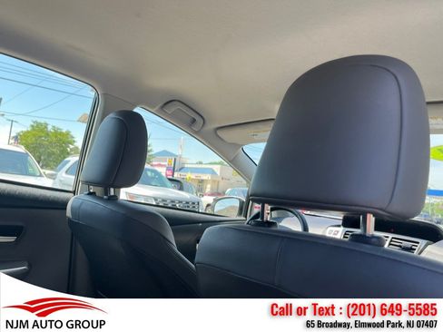 Used 2014 Toyota Prius V Five FWD image 37