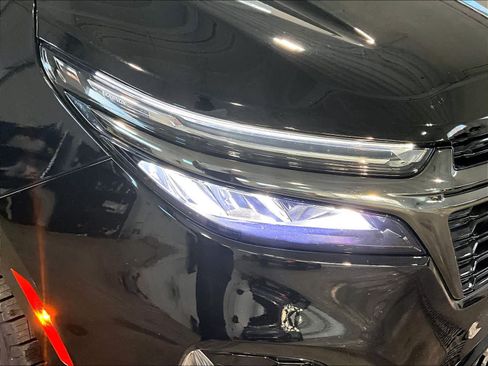 Certified 2023 Chevrolet Equinox RS w/ RS Leather Package image 32