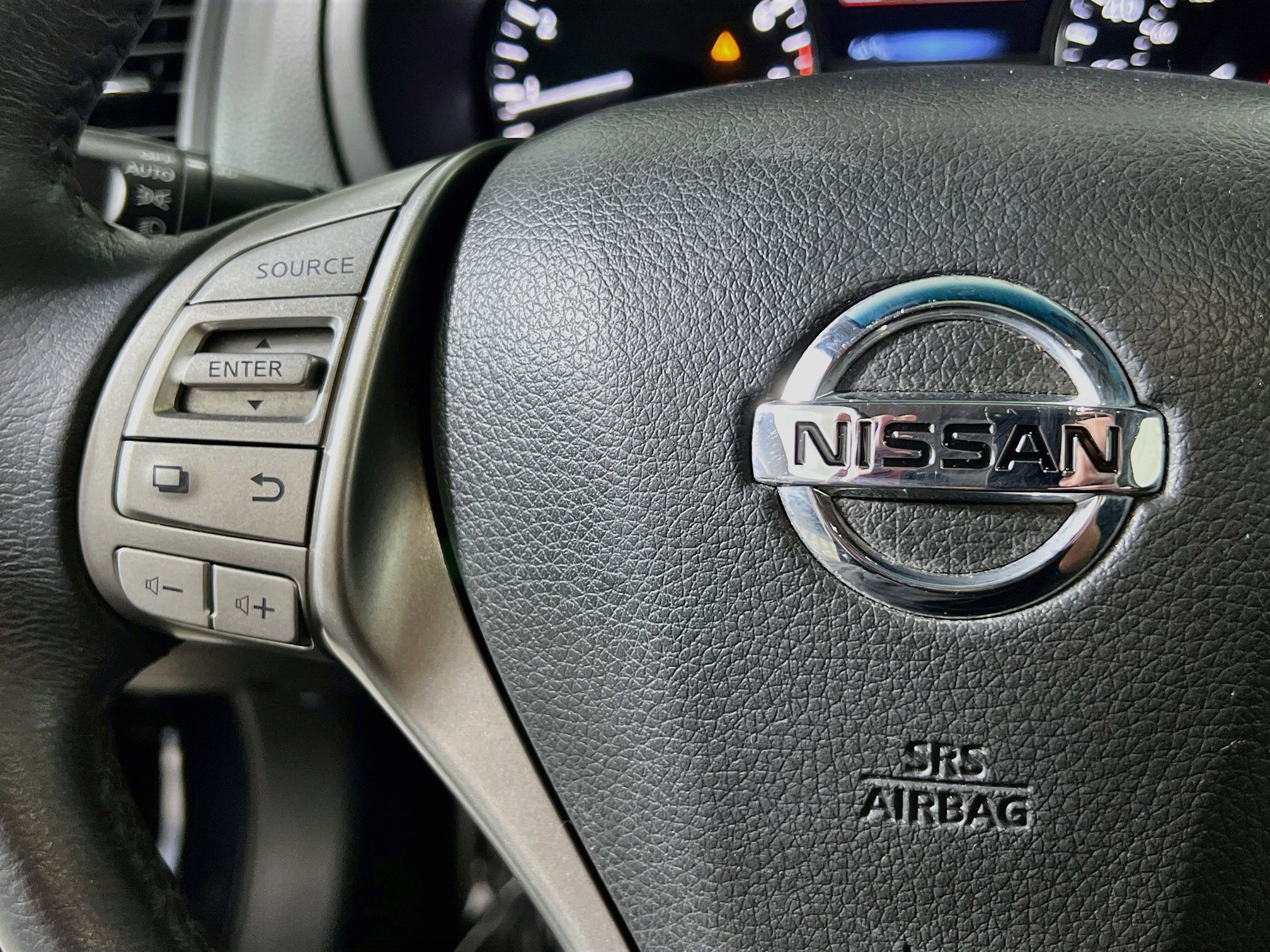 Used 2015 Nissan Altima 2.5 SV w/ Convenience Package FWD image 19