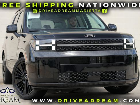 Used 2025 Hyundai Santa Fe Calligraphy FWD image 2